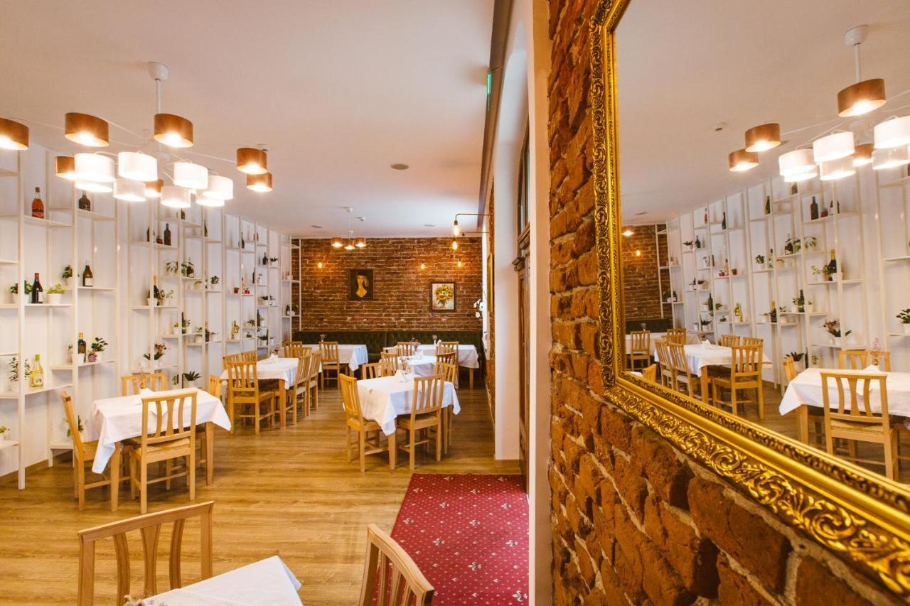 Casa Del Sole Otel Alba Iulia Dış mekan fotoğraf